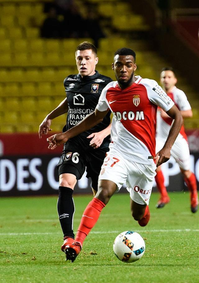 摩纳哥连续不胜,陷入保级泥沼 摩纳哥连续不胜,陷入保级泥沼