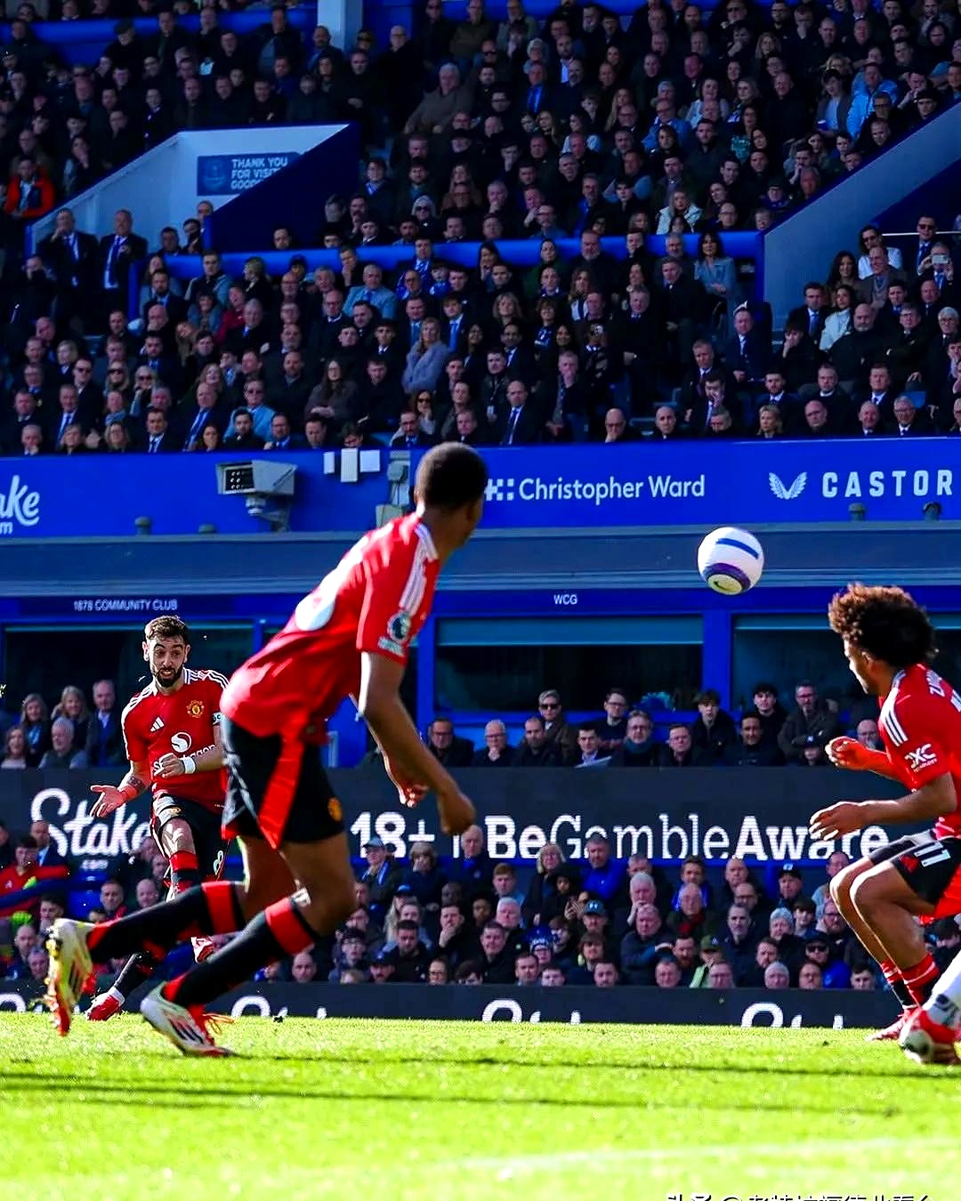 曼联客场战胜对手,全取三分闯入前四的简单介绍 曼联客场战胜对手,全取三分闯入前四的简单介绍