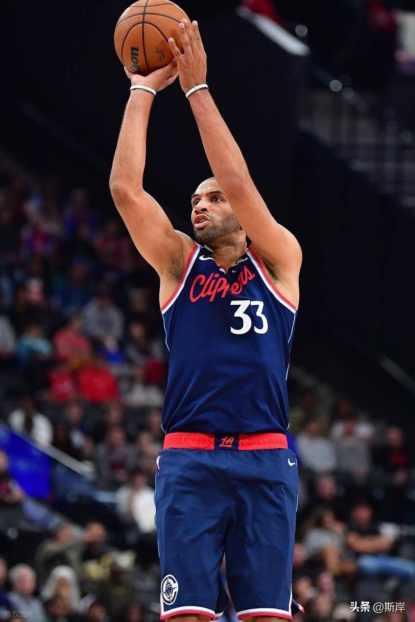 开云体育直播-快船抛投绝杀迎来背靠背连胜的简单介绍