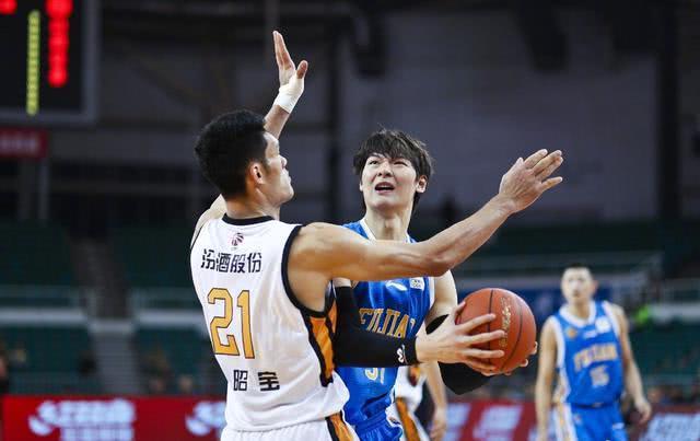 关于灰熊横扫国王,郭艾伦刷新纪录的信息 关于灰熊横扫国王,郭艾伦刷新纪录的信息