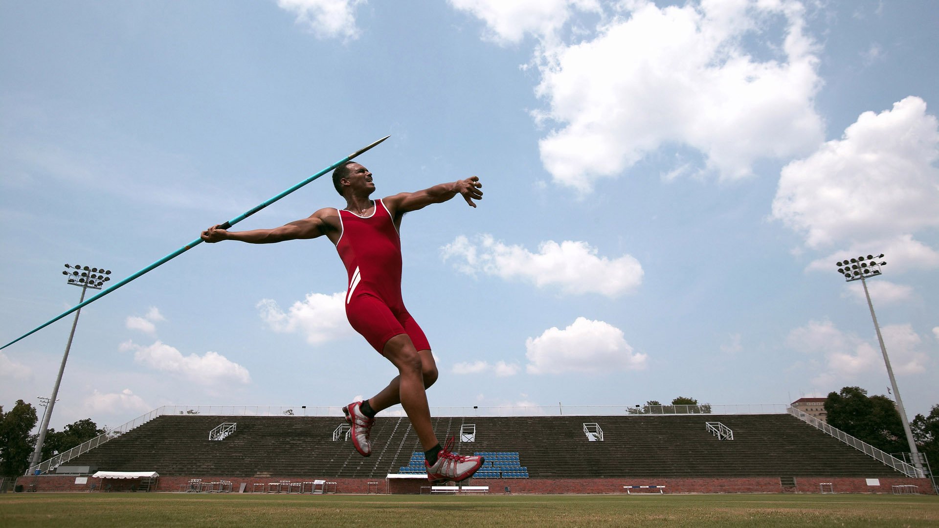 年度焦点之战之夜，乔治连续得分拉开差距，书写个人传奇